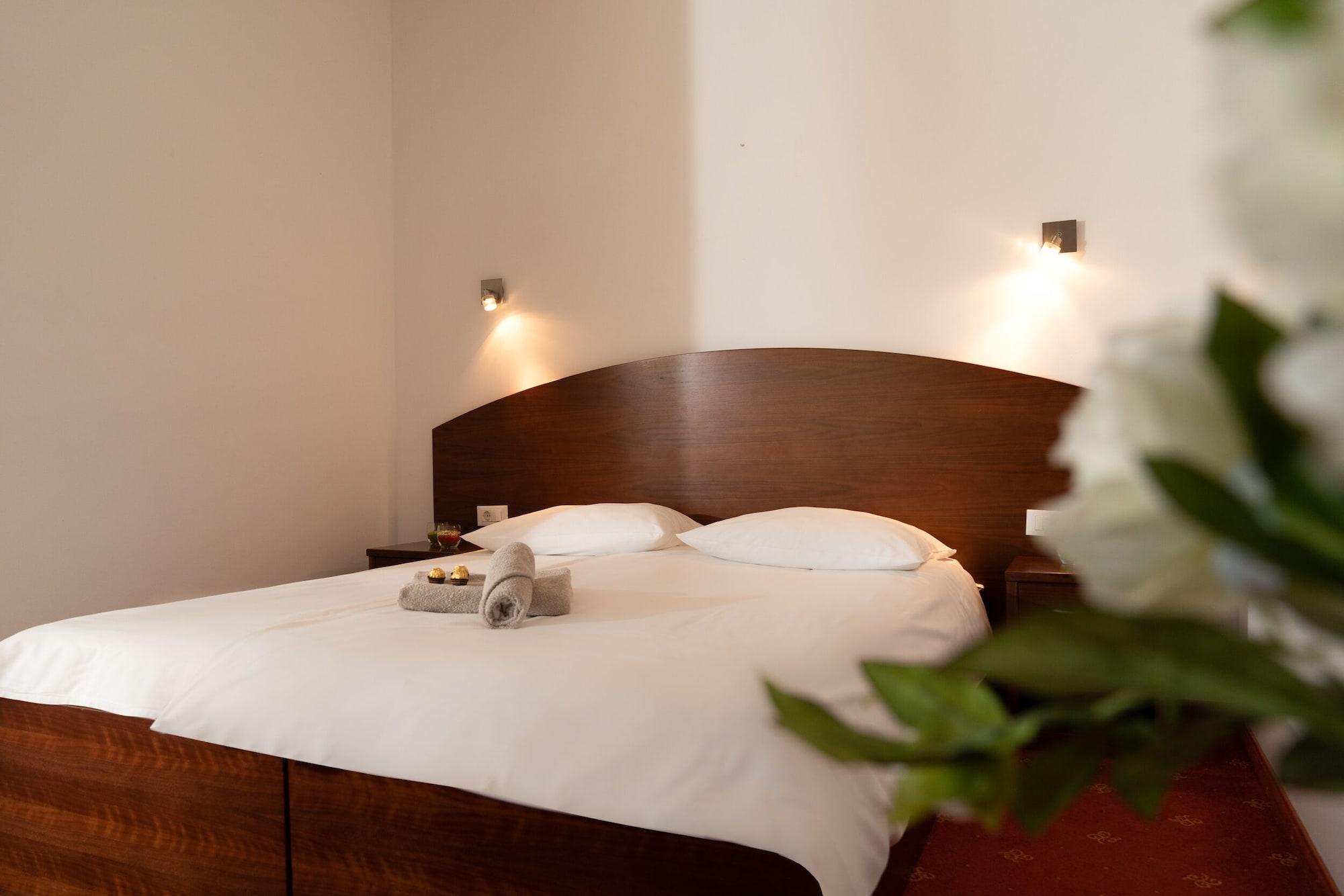 Hotel Medno Luaran gambar