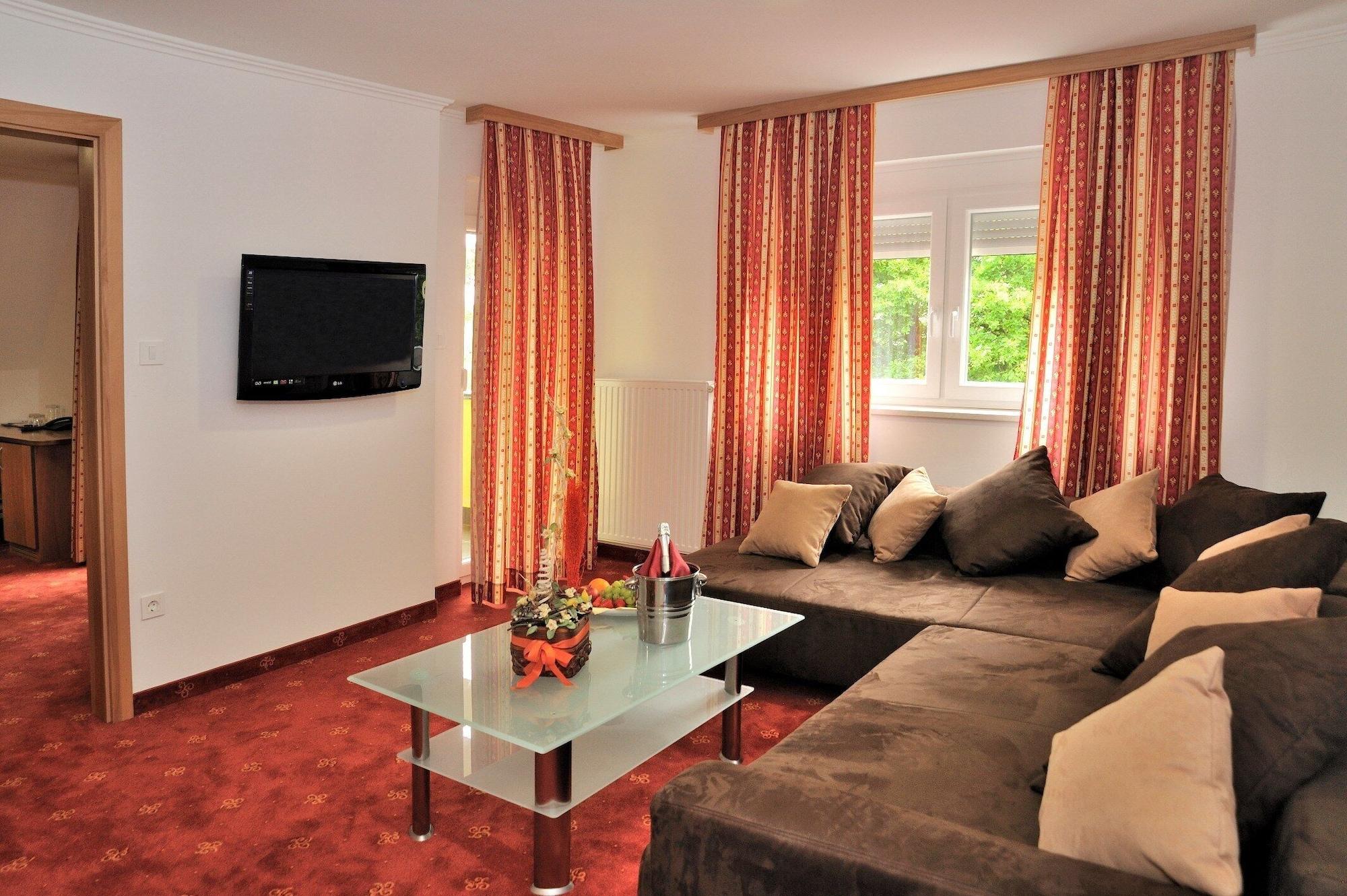 Hotel Medno Luaran gambar