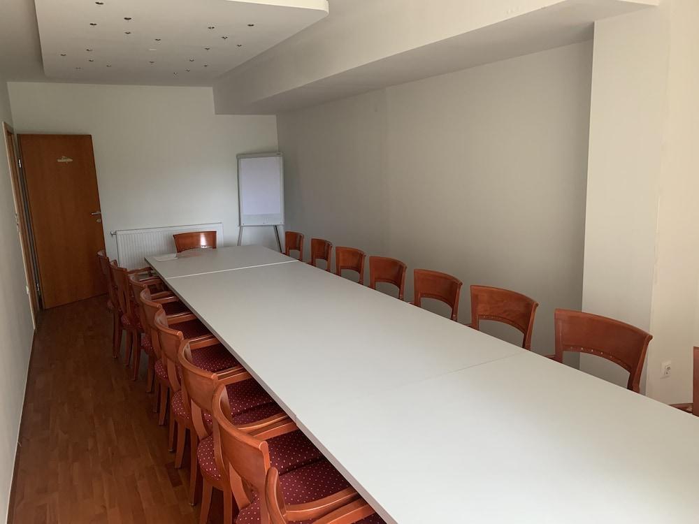 Hotel Medno Luaran gambar