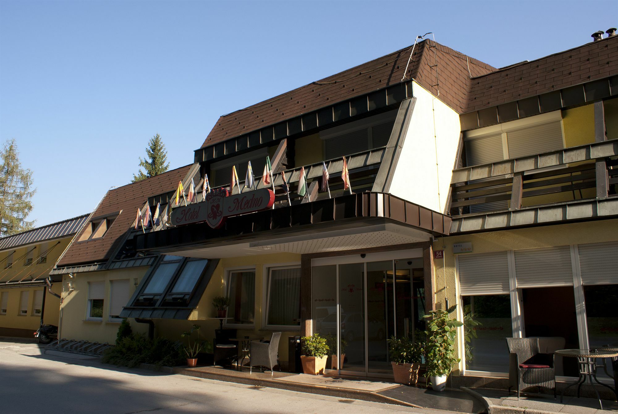 Hotel Medno Luaran gambar
