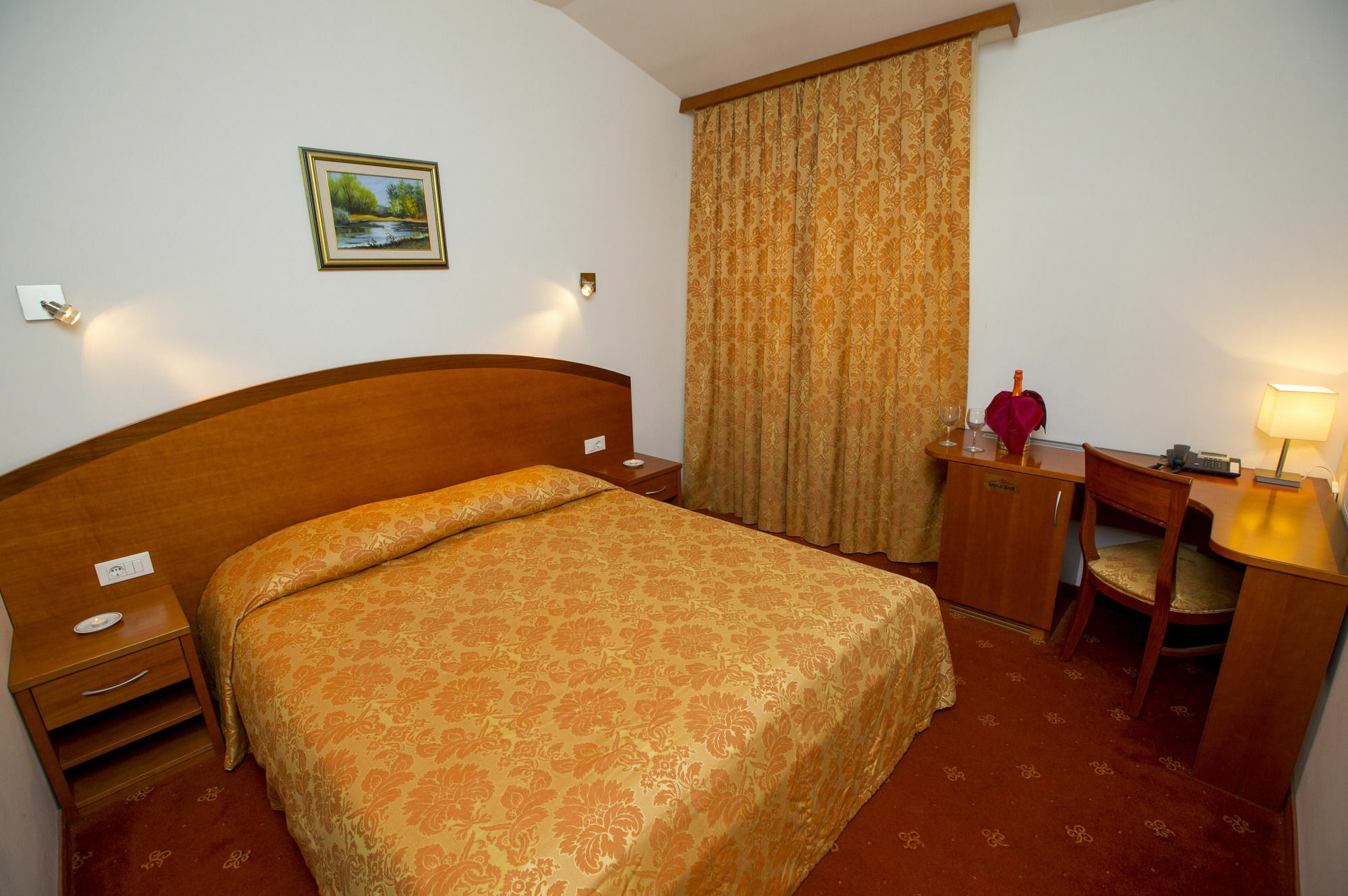 Hotel Medno Luaran gambar