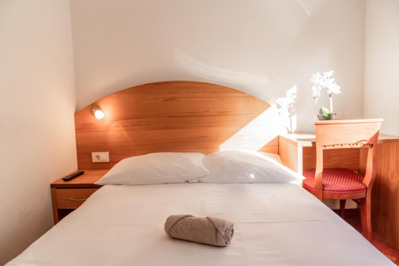 Hotel Medno Luaran gambar